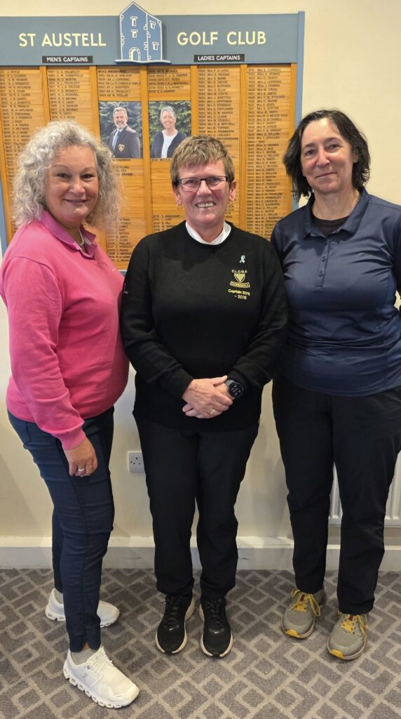 Suzanne Kennedy, Nikki Hodge CLCGA County President and Rosie B Bareham